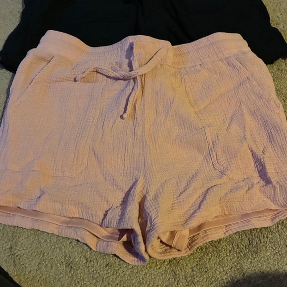 Rewash High Waist Shorts in Black and Pink - Picture 2 of 5